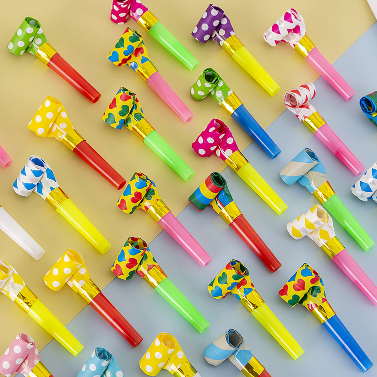 30PCS Kleurrijke Fluitjes Spee - Party Games Engagement recensie en prijs
